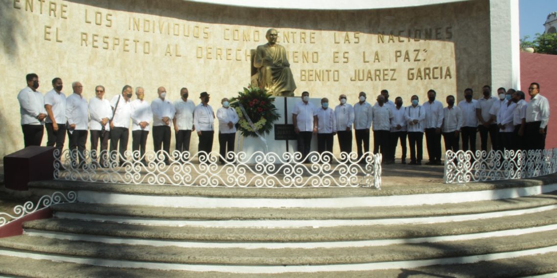 CONMEMORAN EL 216 ANIVERSARIO DE BENITO JUÁREZ EN TAPACHULA