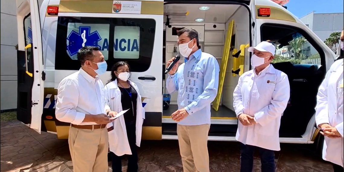 Entregan ambulancia equipada al municipio de Unión Juárez