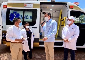 Entregan ambulancia equipada al municipio de Unión Juárez