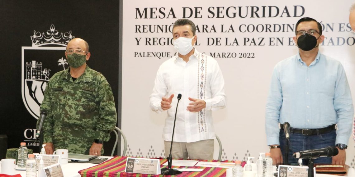 Chiapas va bien ante COVID-19, pero hay que vacunarse y reforzar la prevención: Gobernador