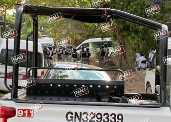 Una bodega disfrazada como cantina albergaba a migrantes que llevarían al norte del país.