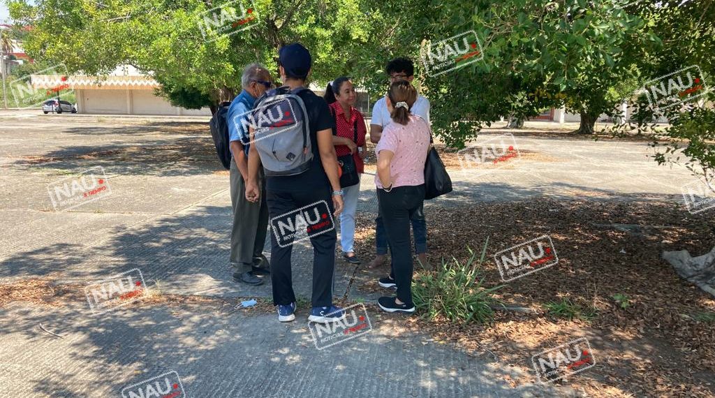 Localizan en el estacionamiento a un joven.