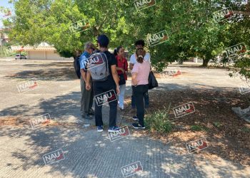 Localizan en el estacionamiento a un joven.
