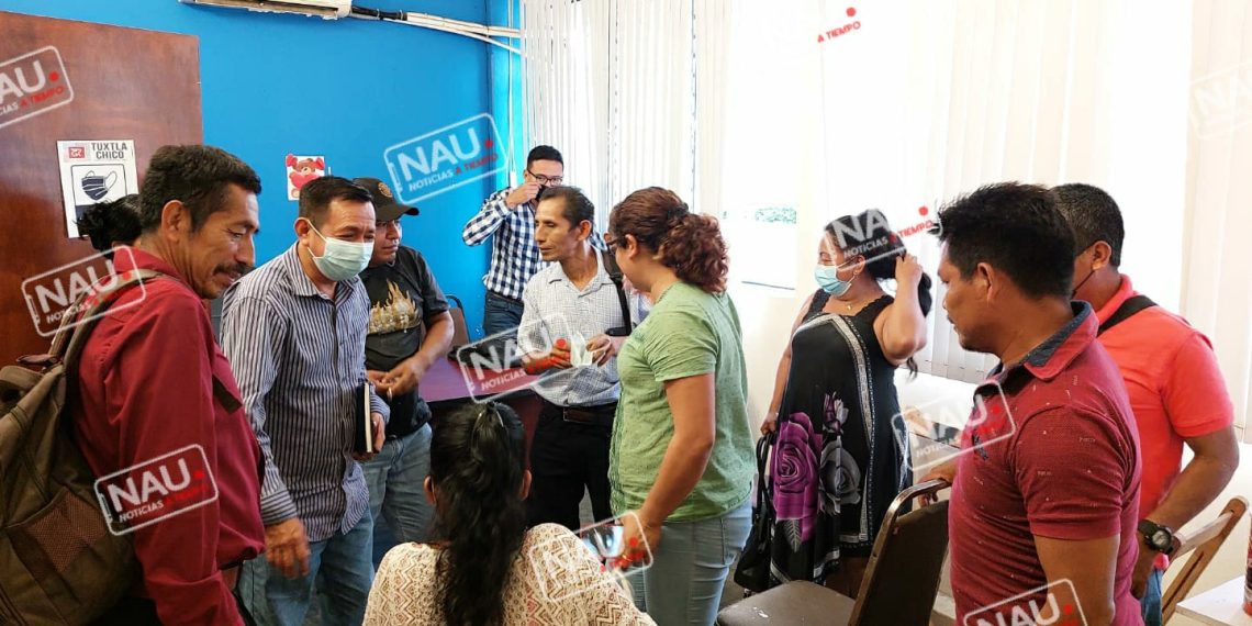 Autoridades y pobladores trabajan en conjunto para resolver el problema del puente denominado”Tizate”.