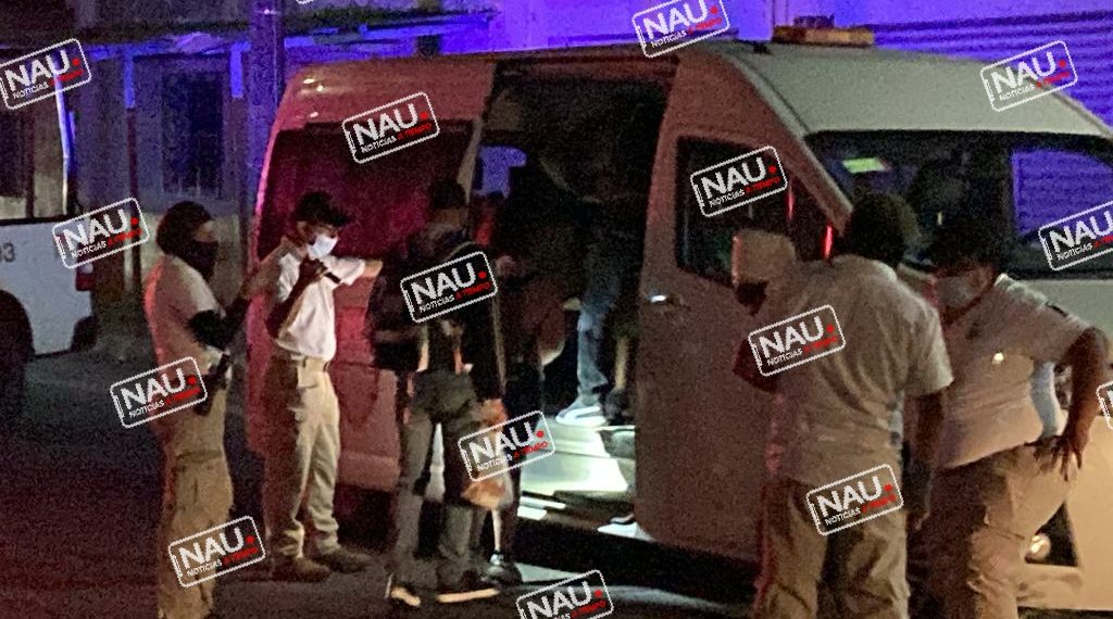 INM y GN aseguran a 80 migrantes de diferentes nacionalidades en el operativo implementado la noche de este viernes.