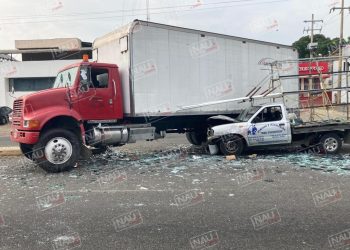 Dos lesionados deja accidente en la carretera costera