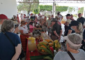 Turistas internacionales visitan Tuxtla Chico en Semana Santa