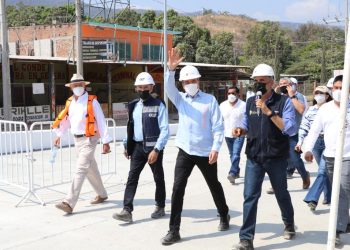 Supervisa Rutilio Escandón trabajos del paso a desnivel en el cruce del Libramiento Sur y Boulevard Andrés Serra Rojas