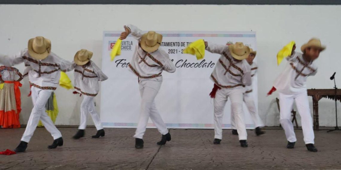 En éxito el Festival del Chocolate; concluye su 8º edición con presentaciones artísticas y culturales de toda la costa de Chiapas