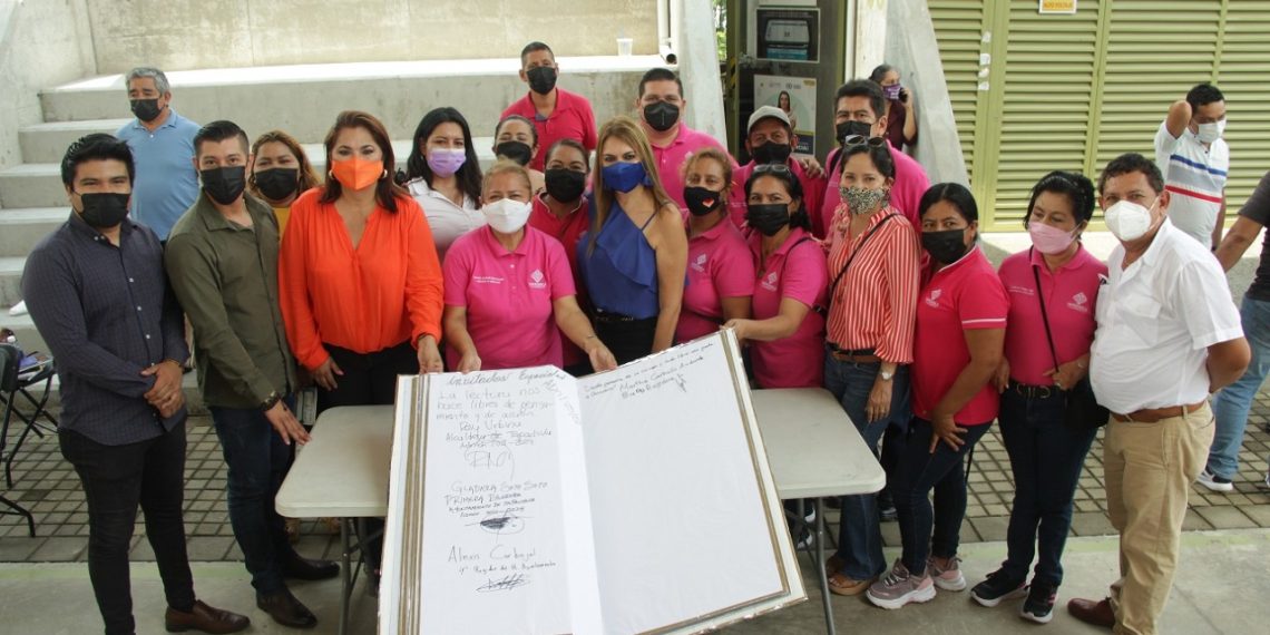 CON MUESTRA LITERARIA SE CONMEMORA EL DÍA DEL LIBRO EN TAPACHULA