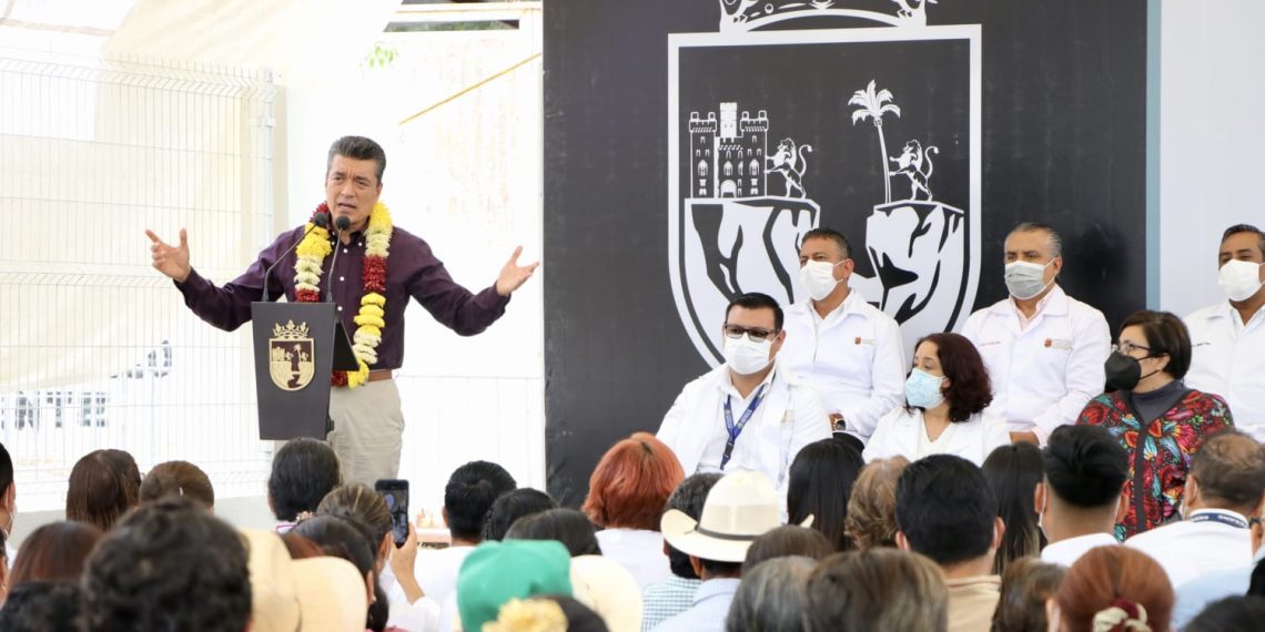 En tan solo 3 años, se han reconvertido más de 450 clínicas y hospitales de Chiapas: Rutilio Escandón