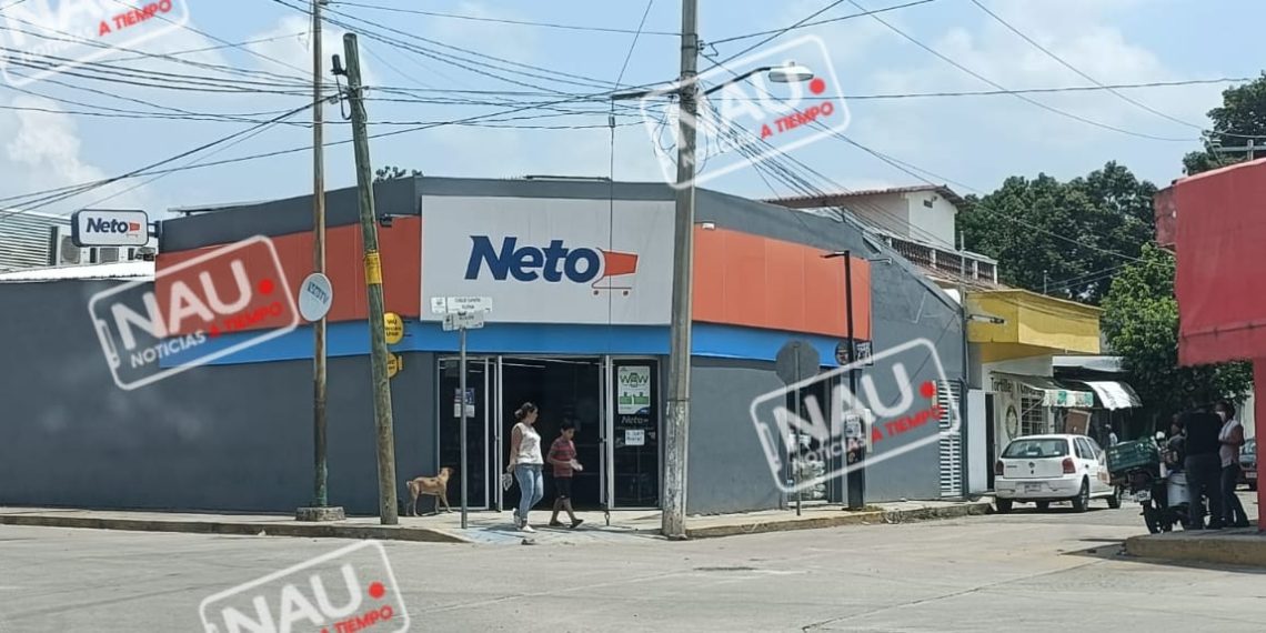 Asaltan tienda Don Neto de La Joya en Tapachula.