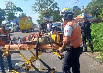 Pareja de motociclistas fueron arrollados