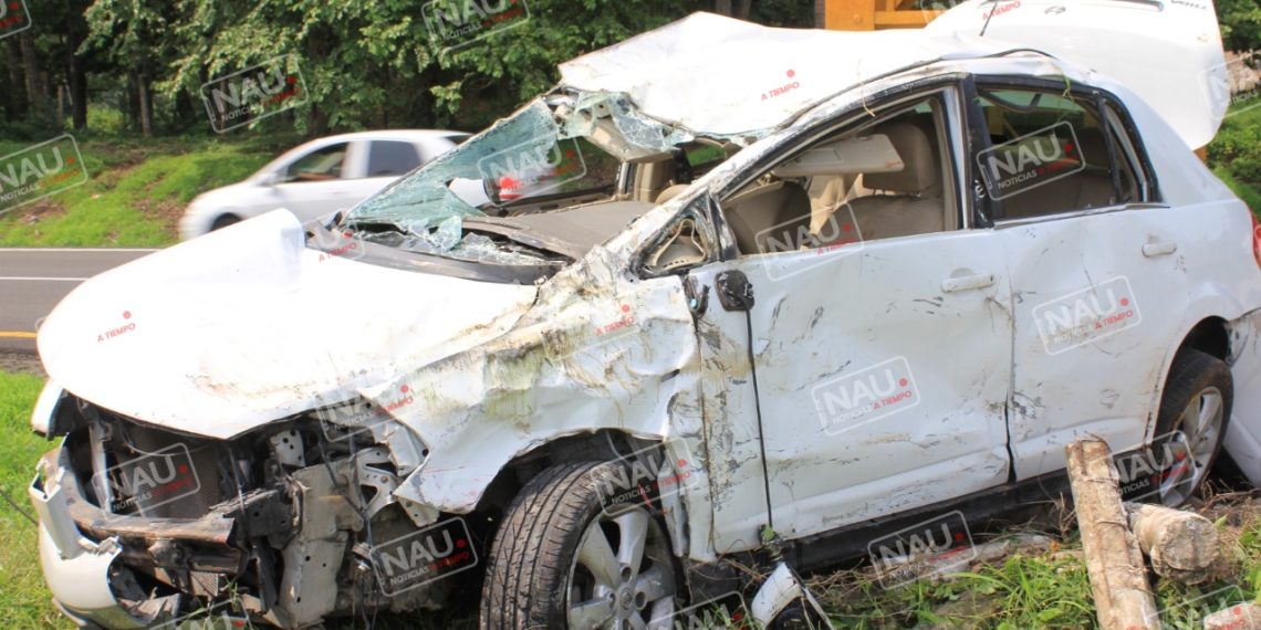 4 lesionados deja volcadura en el tramo carretero