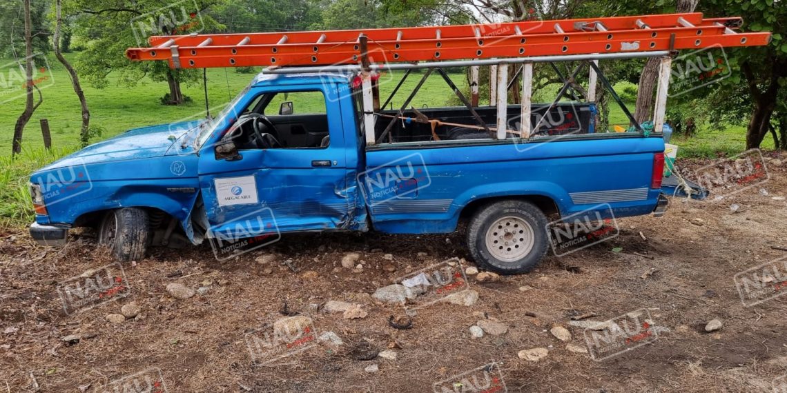 Se desprende carro de emigrante en la costera