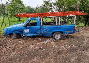 Se desprende carro de emigrante en la costera