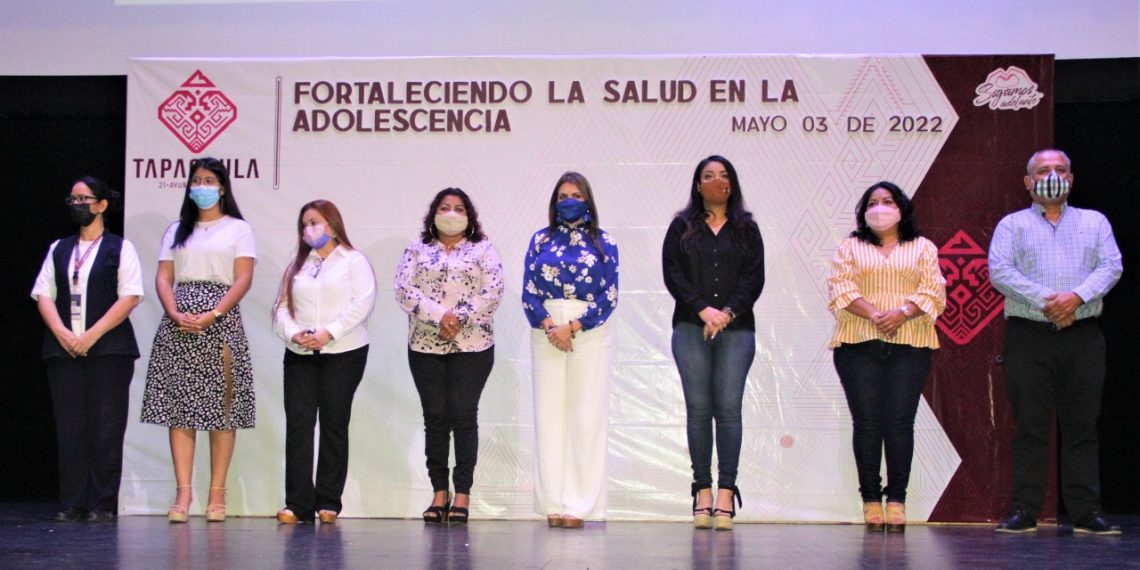 CAPACITAN A JÓVENES PARA EL FORTALECIMIENTO DE LA SALUD Y DESARROLLO