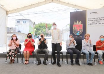 Inaugura Rutilio Escandón pavimentación de calles en colonia Jardines del Pedregal de Tuxtla Gutiérrez