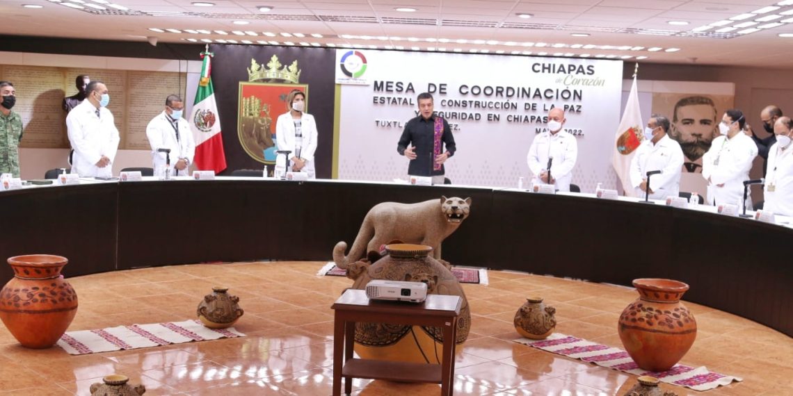 Reconoce Rutilio Escandón a personal de salud por exitosos trasplantes de riñón y reimplante de brazo