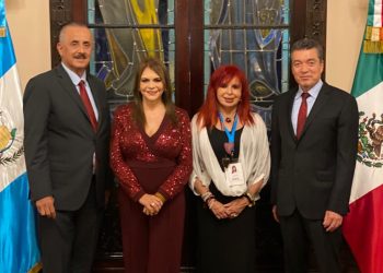 ASISTE ROSY URBINA A GIRA DE LOPEZ OBRADOR EN GUATEMALA
