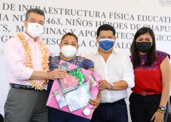 En Comitán, Rutilio Escandón inaugura obras educativas en la Escuela Telesecundaria 1463