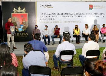 Rutilio Escandón inaugura alumbrado público en el Libramiento Sur de Tapachula