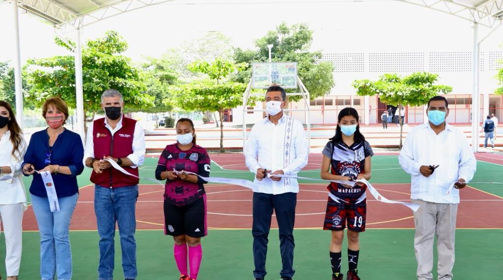 En Mapastepec, Rutilio Escandón fortalece la seguridad, el deporte, la educación y el autoempleo