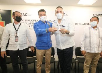 Rutilio Escandón inaugura la ruta aérea Guatemala-Tuxtla-Guatemala, operada por TAG Airlines