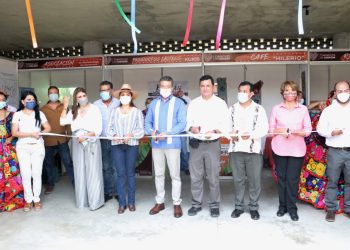 Junto a la Federación, fortalecemos la producción y promoción del café chiapaneco: Rutilio Escandón