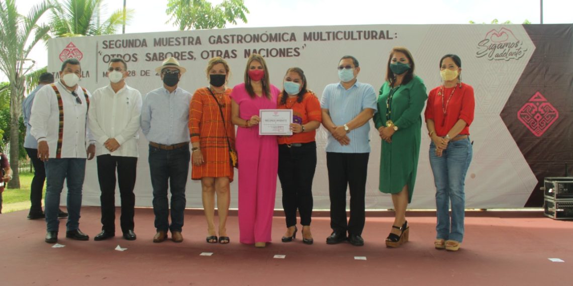 RECONOCE ROSY URBINA AL SECTOR EMPRESARIAL POR CONFIAR, INVERTIR Y GENERAR EMPLEOS EN TAPACHULA