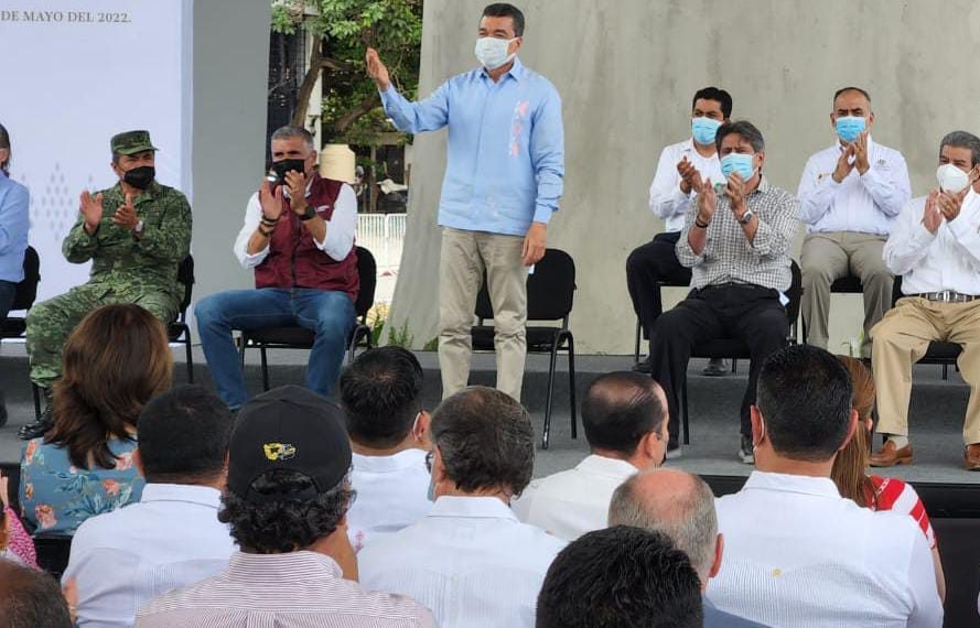 Asiste Julio Gamboa a la inauguración del pasó a desnivel vehicular en el Libramiento Sur y boulevard Andrés Serra Rojas.