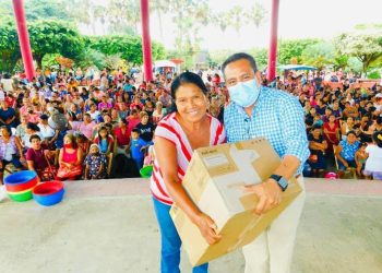 Celebra a las Mamás del Ejido Santo Domingo, el H. Ayuntamiento Municipal de Unión Juárez, que preside Isaías Verdugo Roblero