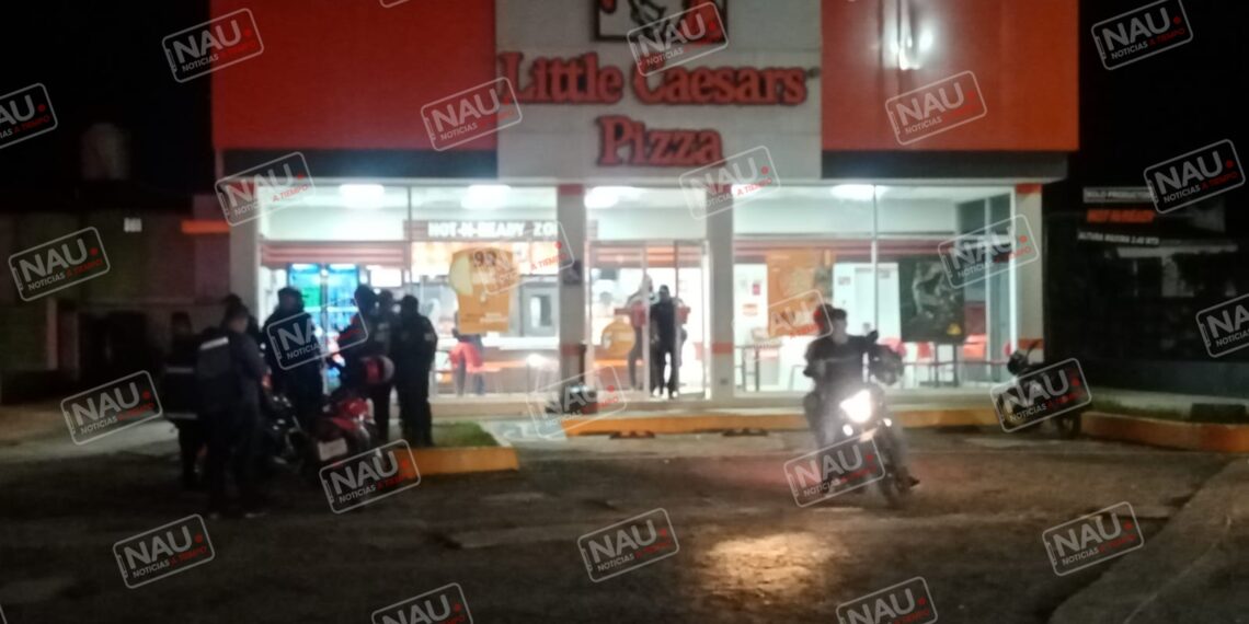 Comensales de pizzería frustran asalto