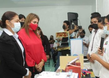 ROSY URBINA REFRENDA COMPROMISO POR EL DESARROLLO DE LAS JUVENTUDES