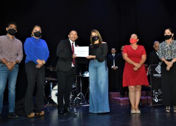 ROSY URBINA ENCABEZA EL LANZAMIENTO DE LA BIG BAND JAZZ SOCONUSCO