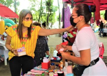 TIANGUIS A TU COLONIA Y NOCHES DE SABOR PUNTO DE ENCUENTRO FAMILIAR Y EMPRESARIAL: ROSY URBINA