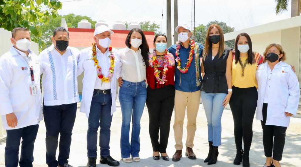 En Reforma, Rutilio Escandón inaugura la reconversión del Centro de Salud Urbano