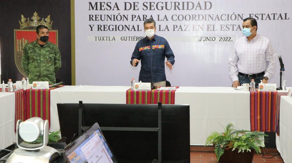 Continúa vacunación contra COVID-19 en 161 sedes, vacúnate y protege tu salud: Rutilio Escandón