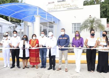 En tres años y medio, suman ya 523 unidades médicas reconvertidas en Chiapas: Rutilio Escandón