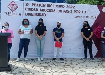 ELABORAN PASO PEATONAL POR LA DIVERSIDAD EN ZONA COMERCIAL DEL SUR DE TAPACHULA