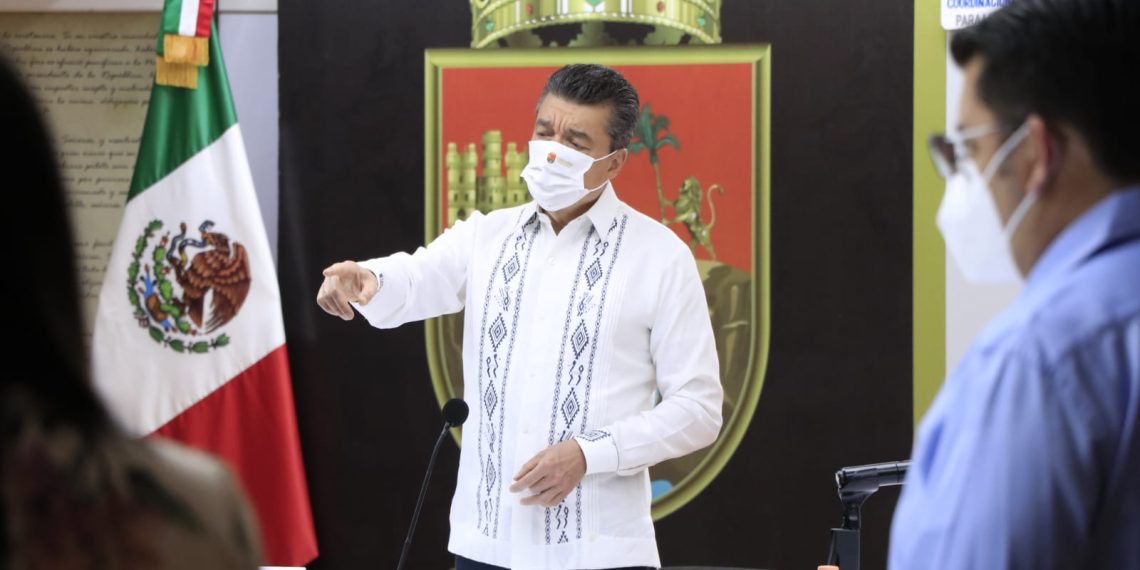 Reitera Rutilio Escandón llamado a vacunarse y mantener medidas preventivas ante el COVID-19