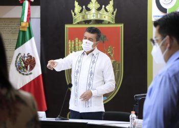 Reitera Rutilio Escandón llamado a vacunarse y mantener medidas preventivas ante el COVID-19