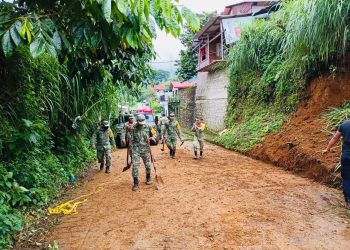 Gobierno Municipal de Unión Juárez, Atiende Oportunamente Deslizamiento de Tierra en el Ejido Santo Domingo