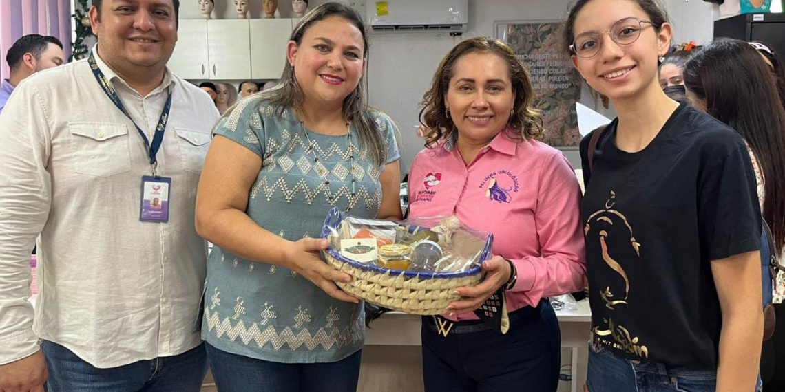 La familia DIF Región X Soconusco se suma al fideicomiso “Una mano una esperanza”