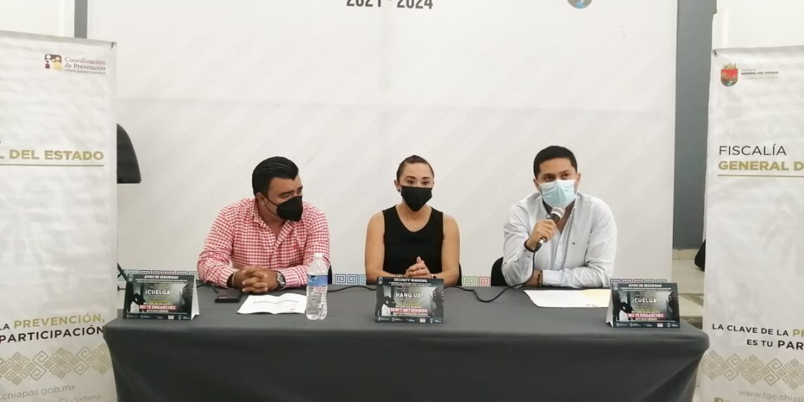 Funcionarios, agentes municipales y elementos policiacos recibieron una plática sobre programas de prevención ciudadana