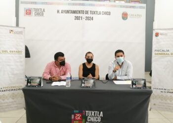 Funcionarios, agentes municipales y elementos policiacos recibieron una plática sobre programas de prevención ciudadana