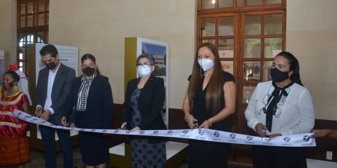 INAUGURAN EXPOSICIÓN 25 AÑOS DEL SAT EN EL MUSEO DE TAPACHULA