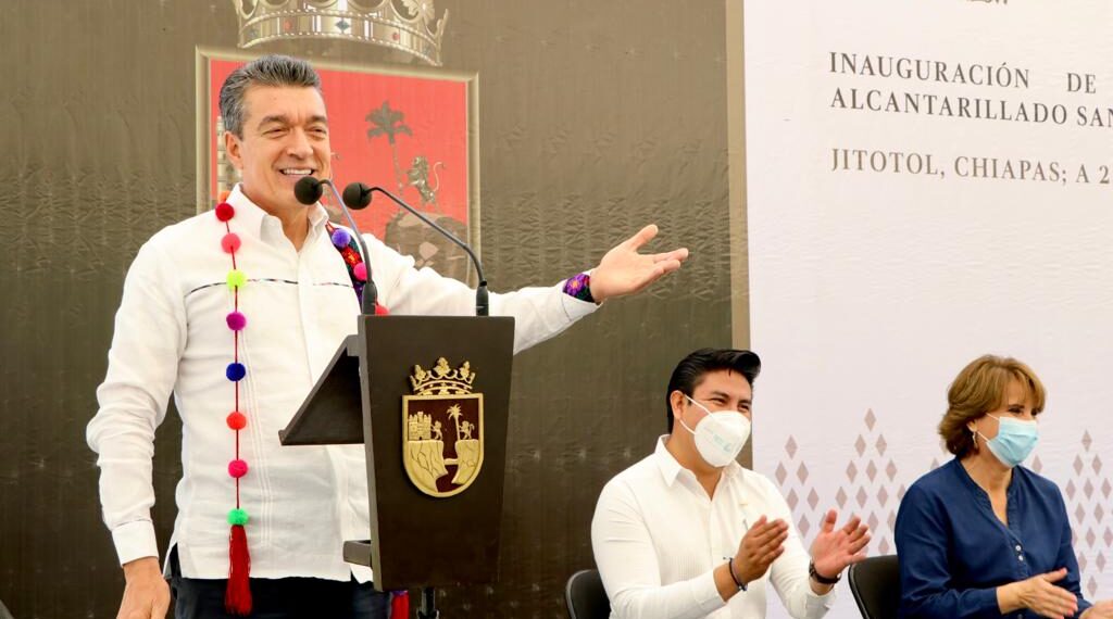 En Jitotol, Rutilio Escandón inaugura Sistema de Agua Potable y Alcantarillado Sanitario