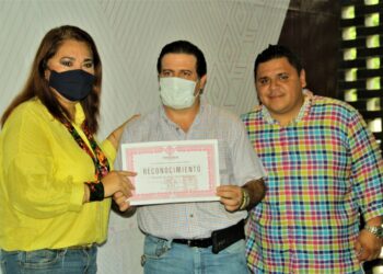 ENTREGA AYUNTAMIENTO AVES DE TRASPATIO A FAMILIAS DE TAPACHULA