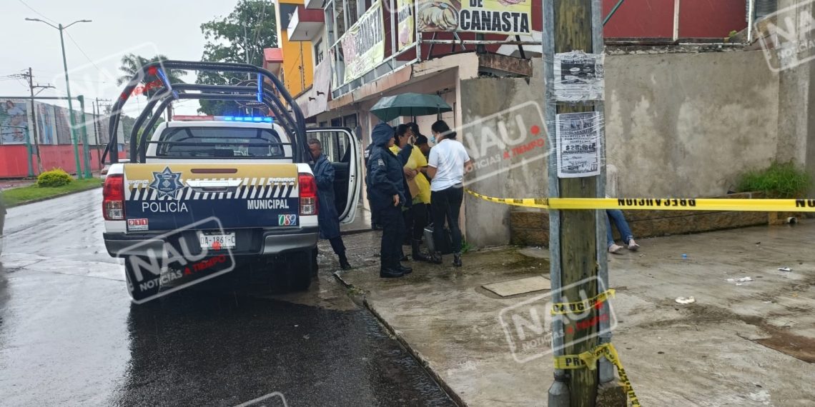 Muere una persona que fue localizada con golpes en la cabeza.